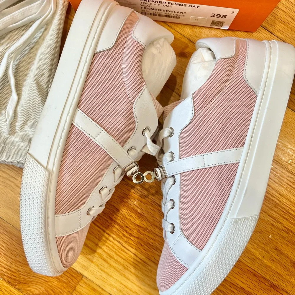 Authentic Hermes Day Sneaker Size 39.5 - Picture 1 of 8